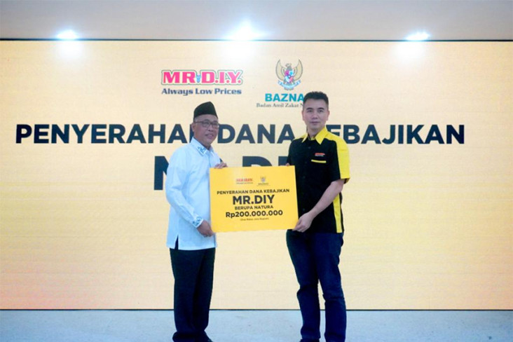 Gandeng Baznas, MR.DIY...