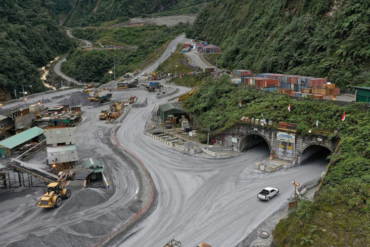 Transformasi Industri...