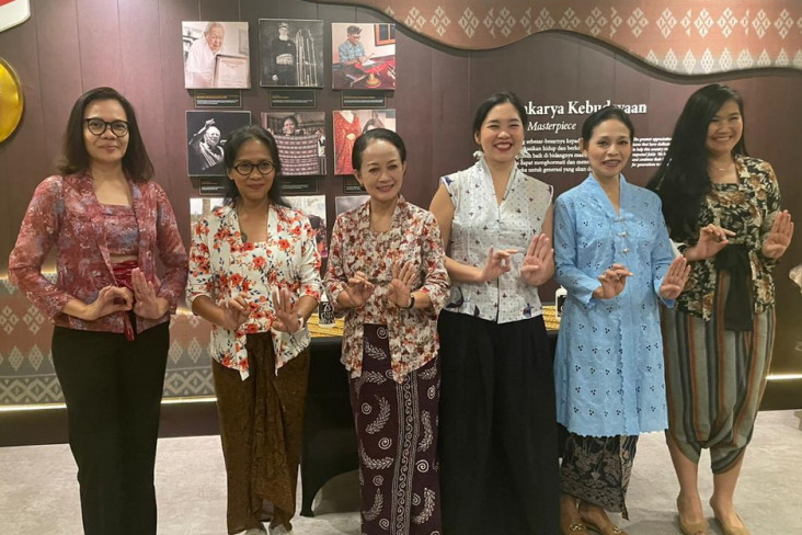 Tanamkan Cinta Budaya,...