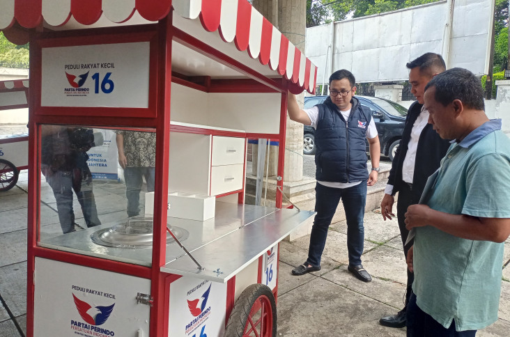 Dapat Bantuan Gerobak...