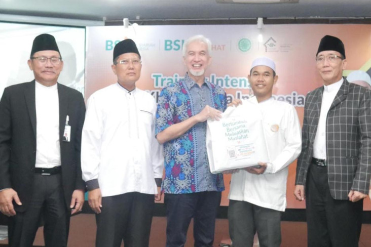 MUI Gelar Training Intensif...