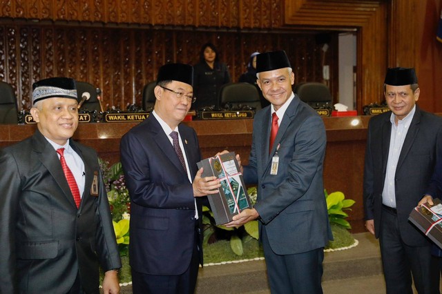 BPK Ganjar Pemprov Jateng...