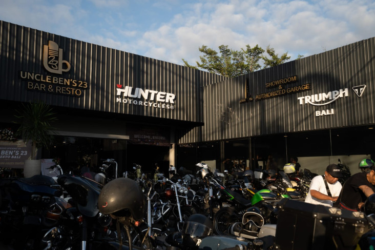 Dealer Triumph di Bali...