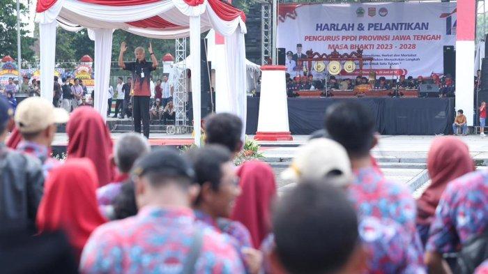 Ganjar Gelontorkan Bantuan...