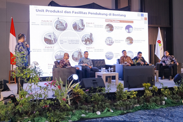 Pembangunan Pabrik Pupuk...