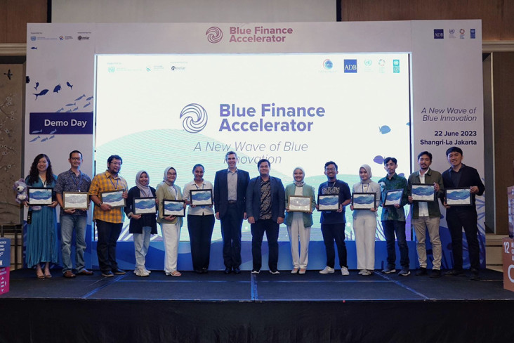 Menuju Ekonomi Biru,...