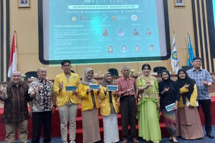 Kunjungi Universitas...