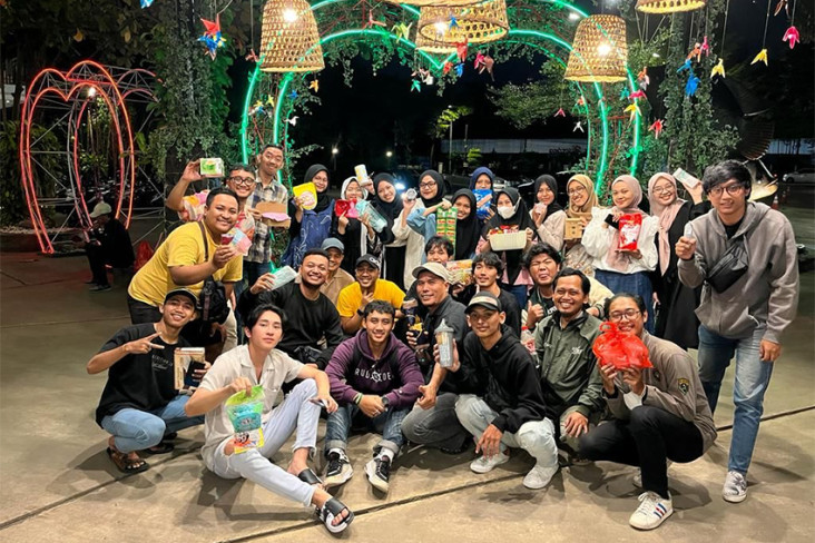 Sukses Taklukkan Pembaca...