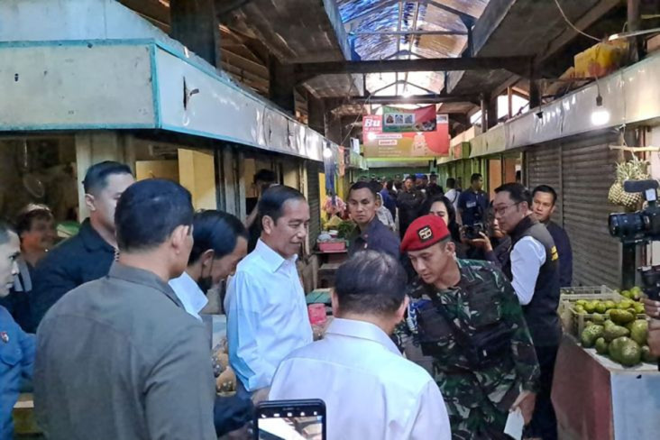 Kepercayaan Publik ke...