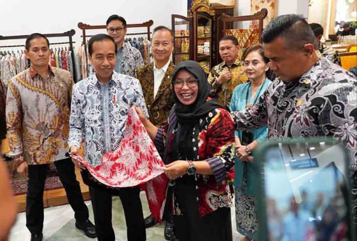 Batik Nasabah PNM Dilirik...