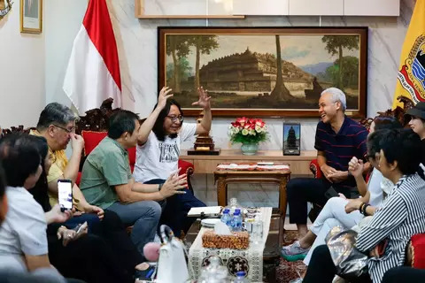 Ngobrol Bareng Musisi,...
