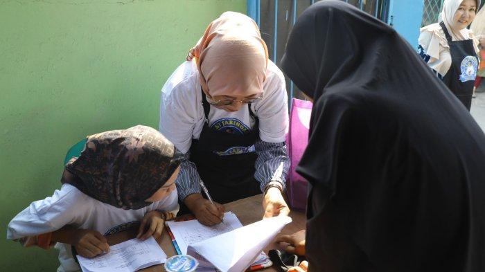 Relawan Sandiaga Uno...