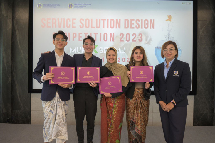 Kado HUT Ke-78 RI, UI...