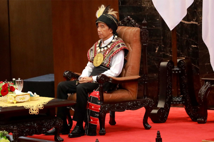 3 Fakta Baju Adat Tanimbar...