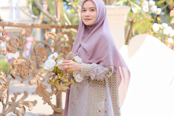 Desainer Lidia Hadiwinoto...
