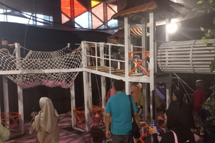 Serunya Bermain di Wahana...
