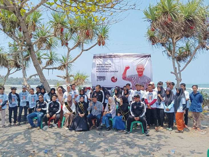 Hadir di Pesisir Garut,...