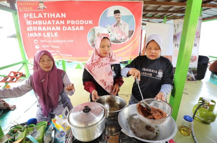Crivisaya Ganjar Latih...