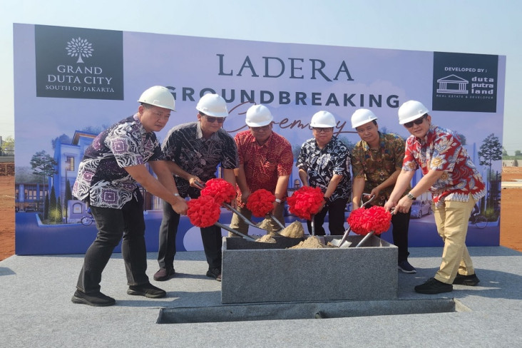 Penuhi Komitmen kepada...
