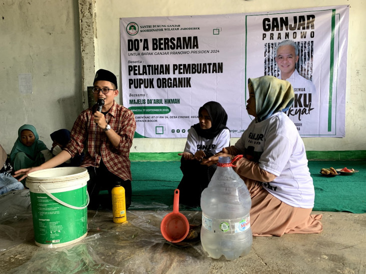 Santri Dukung Ganjar...