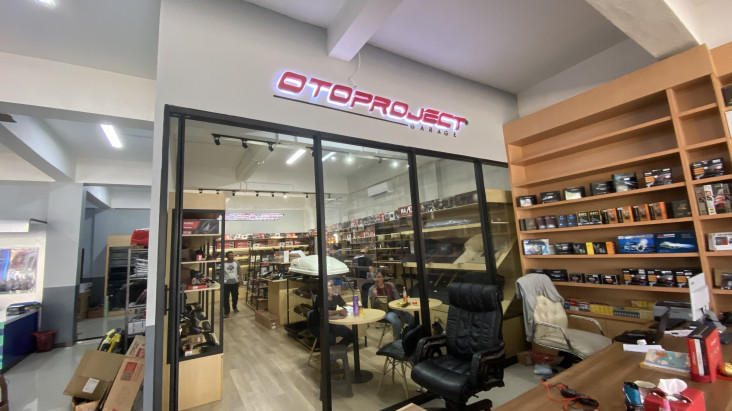 Cabang Ketiga Otoproject...