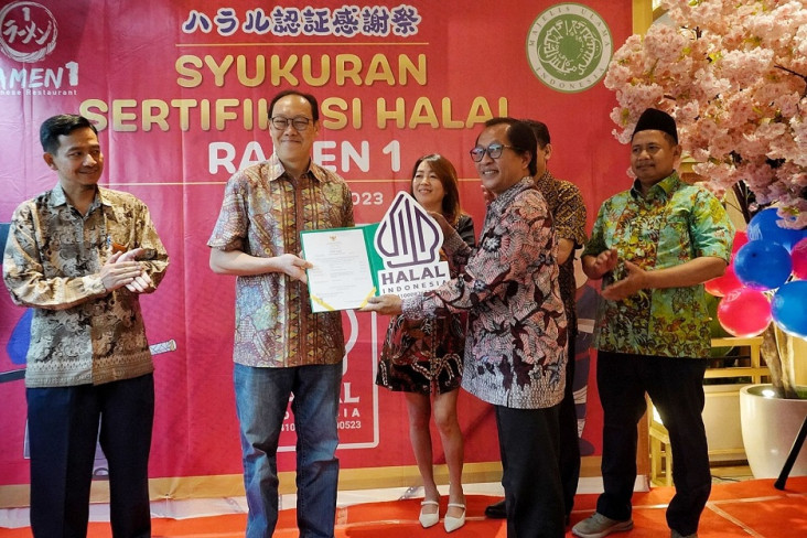 Raih Sertifikasi Halal...