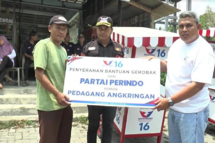 Dapat Bantuan Gerobak,...