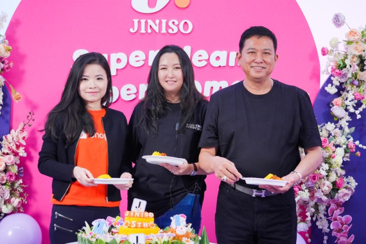 Ultah ke-5, Jiniso Ajak...