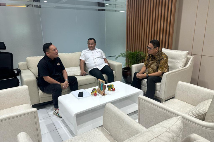 Beri Klarifikasi Soal...