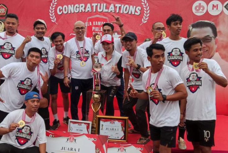 Moeldoko Center Gelar...