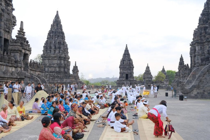 Ditjen Bimas Hindu Kemenag...