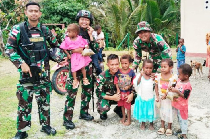 TNI-Polri Tetap Beri...