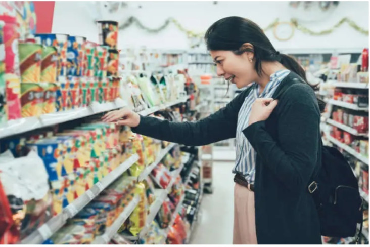 Emiten Makanan Ringan...