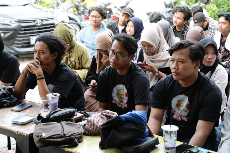 Ganjar Milenial Gelar...