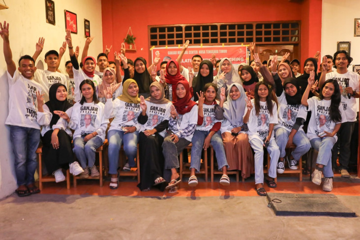 Ganjar Milenial Gelar...