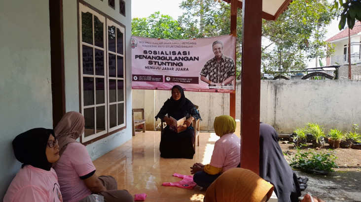 Srikandi Ganjar Gencarkan...