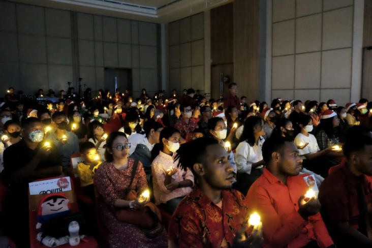 GKPR Gelar Ibadah Natal...