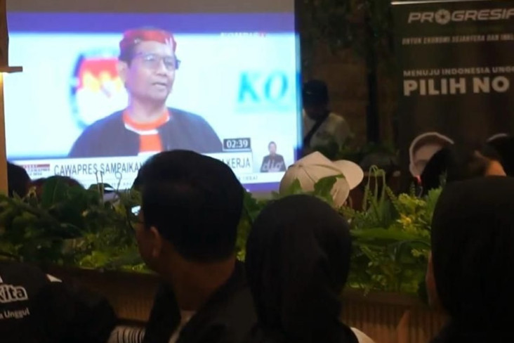 Gelar Nobar Debat Cawapres...