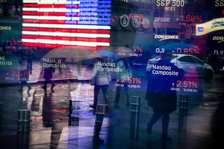 Wall Street Menguat...