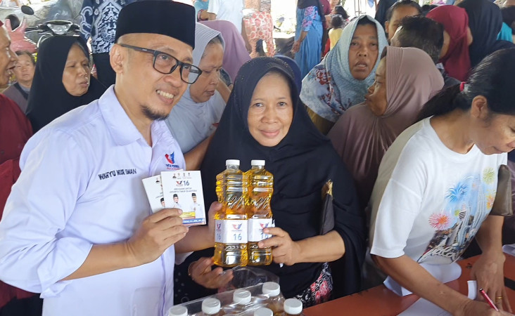 Gelar Bazar Minyak Goreng...