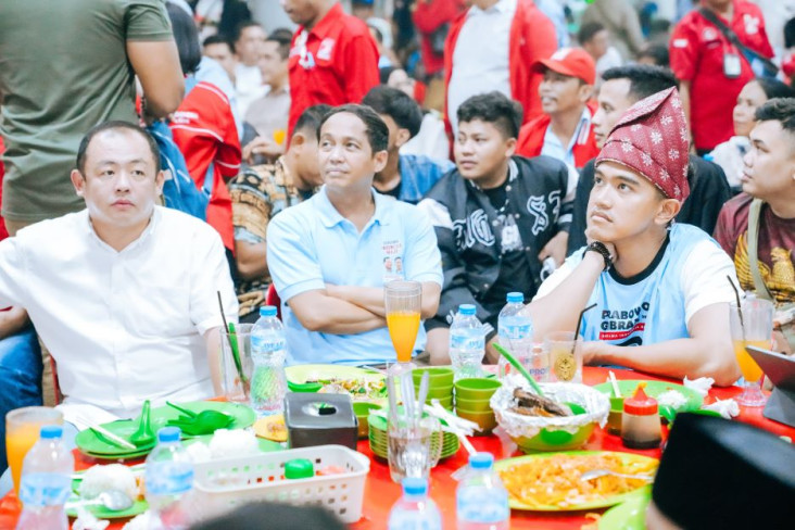 Safari ke Riau, Kaesang...