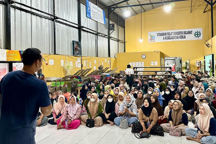 Memanfaatkan Platform...