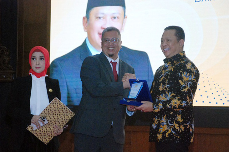 Bamsoet Dorong INI Junjung...