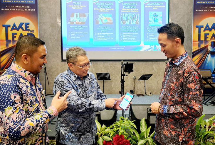 Hadapi Kompetisi Industri...
