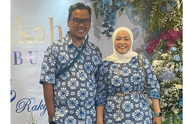 Gokil, Artis Uya Kuya...