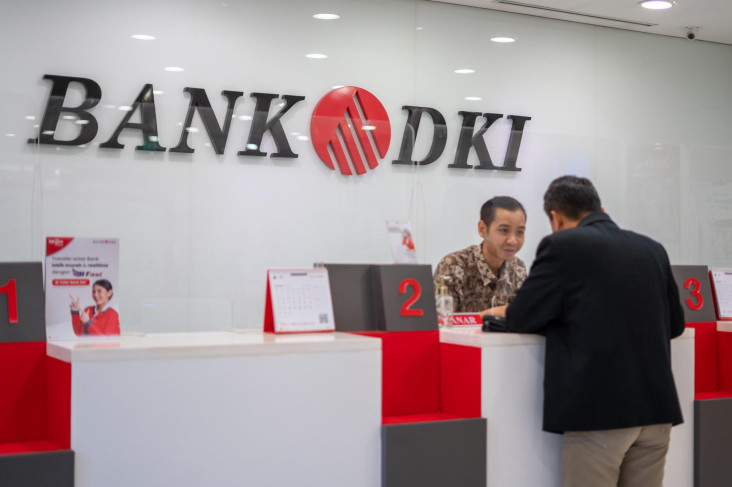 Bank DKI Raih Penghargaan...