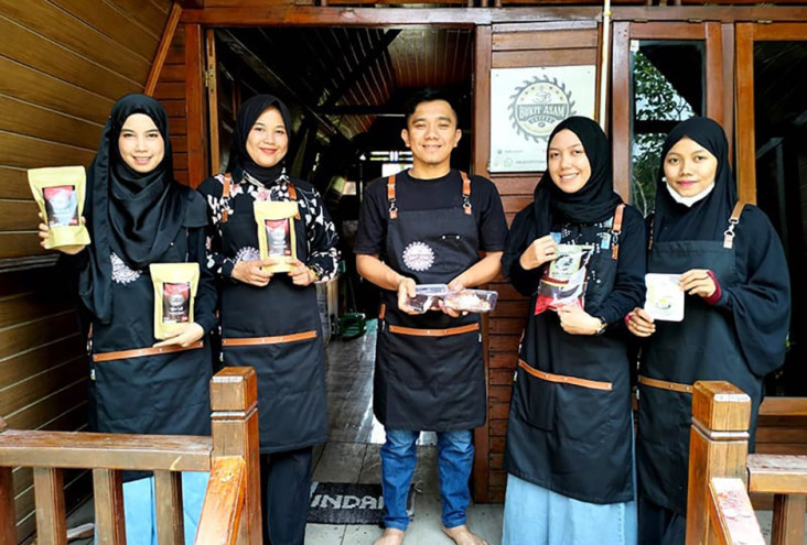 Harumnya Bisnis Kopi...