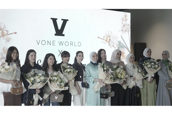 Vone World dan Sarah...