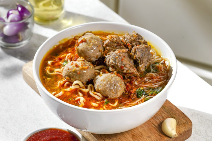 Bakso JakSen Hadir di...