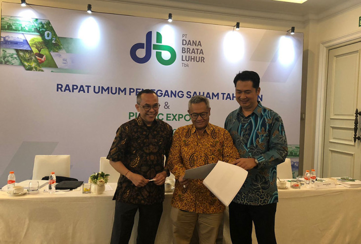 Cetak Laba Rp221,9 M...
